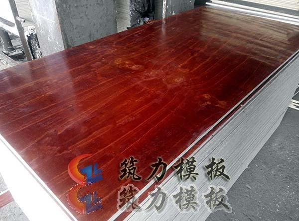 酚醛膠鏡面模板是沭陽建筑模板廠家產(chǎn)量最大的模板